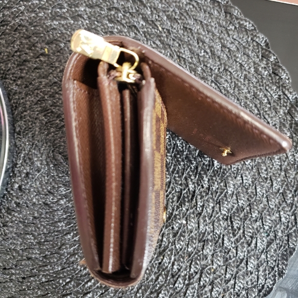 Wallet - Picture 8 of 8